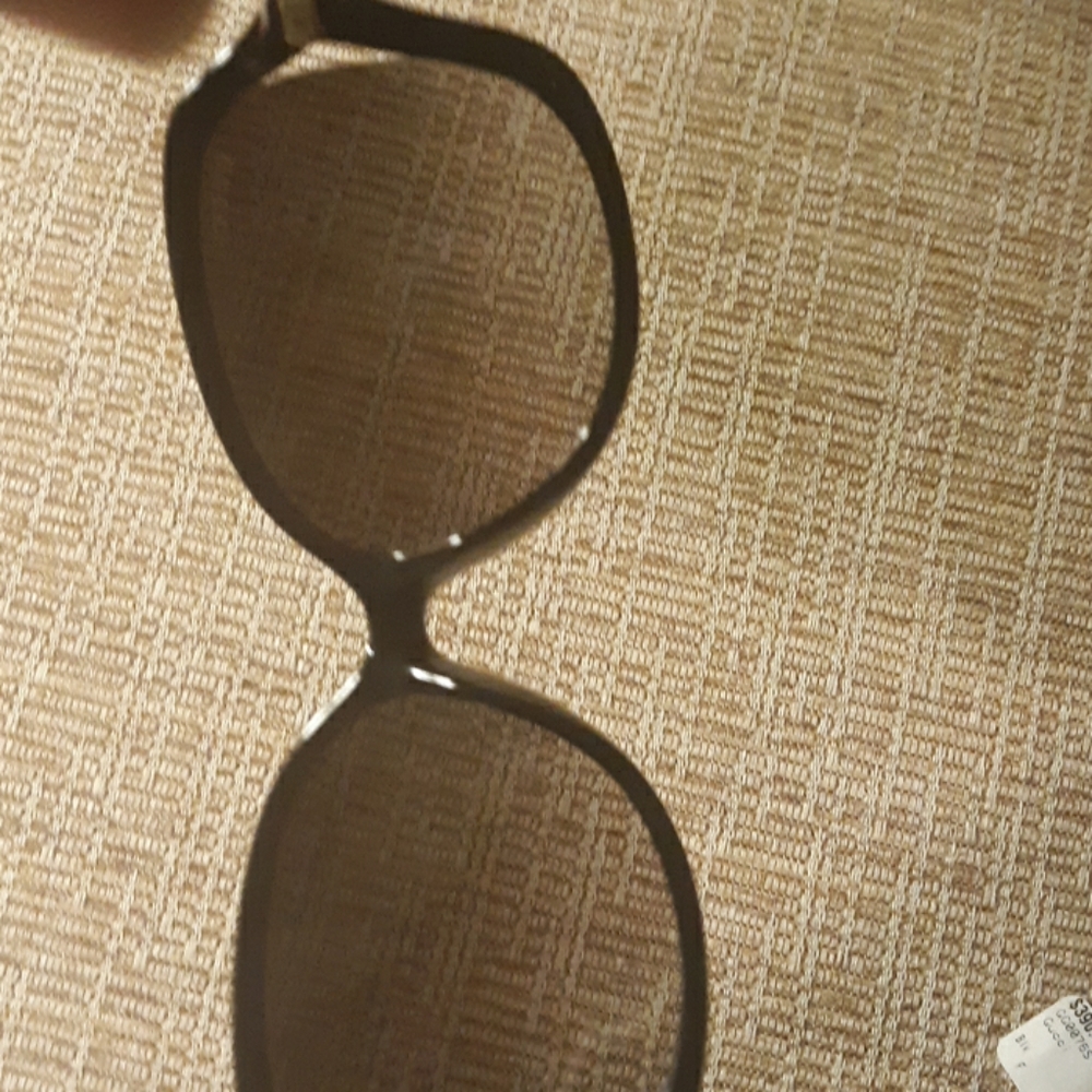 SUNGLASSES❄ - Picture 6 of 8
